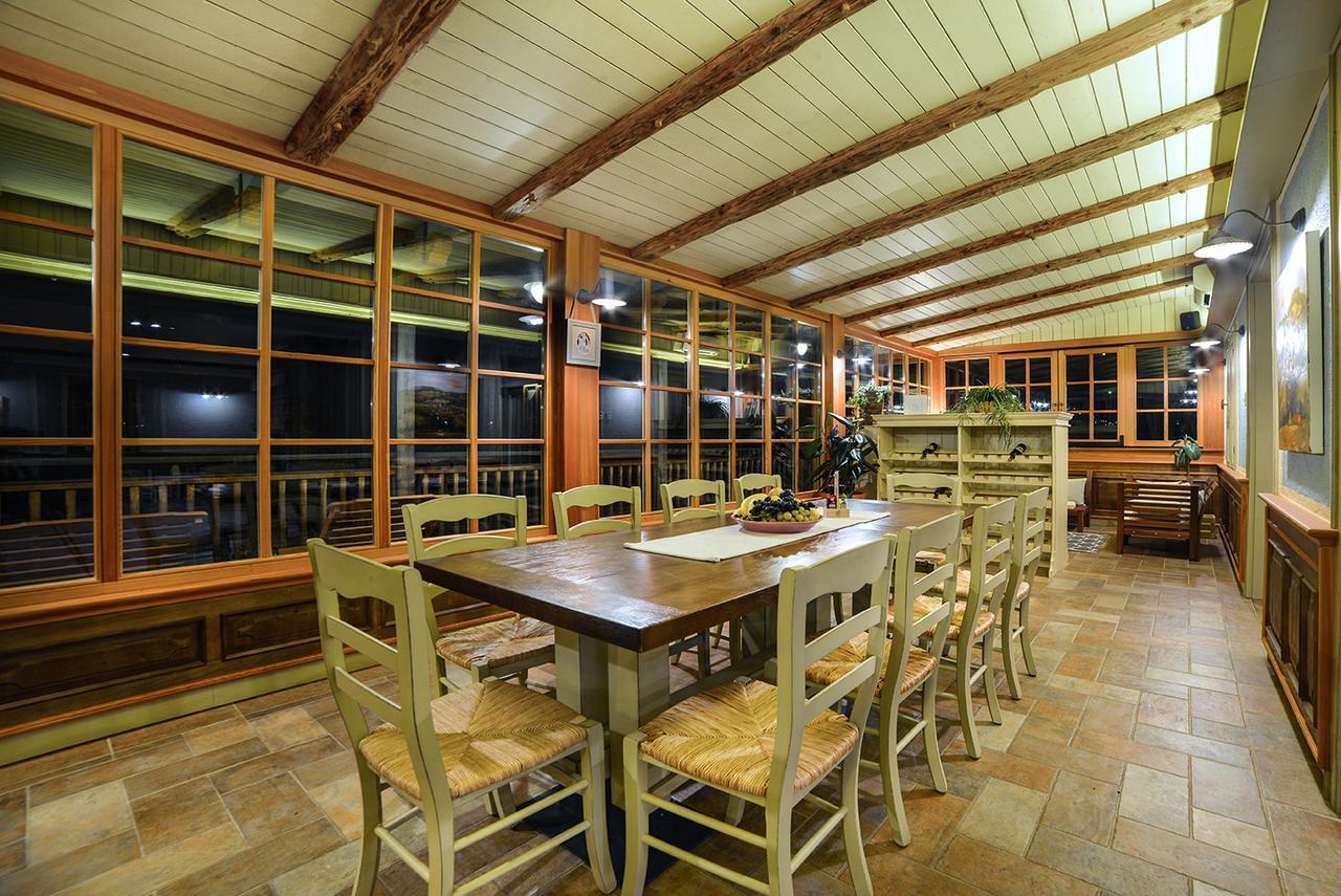 Villa Les With Hot Tub & Sauna Brežice Exteriör bild